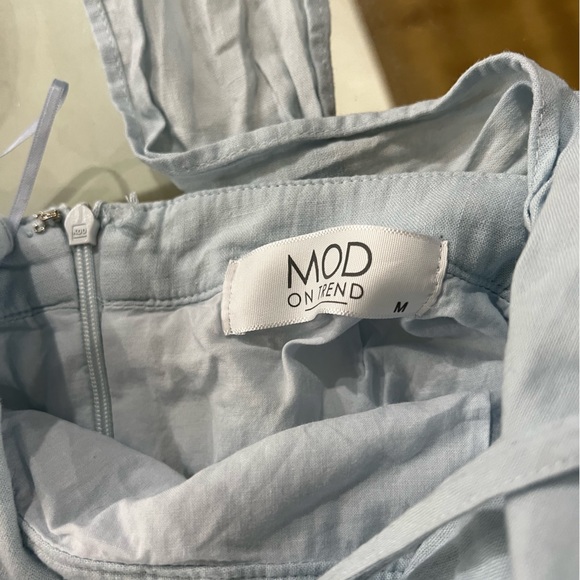 MOD Button Dress - Picture 4 of 4